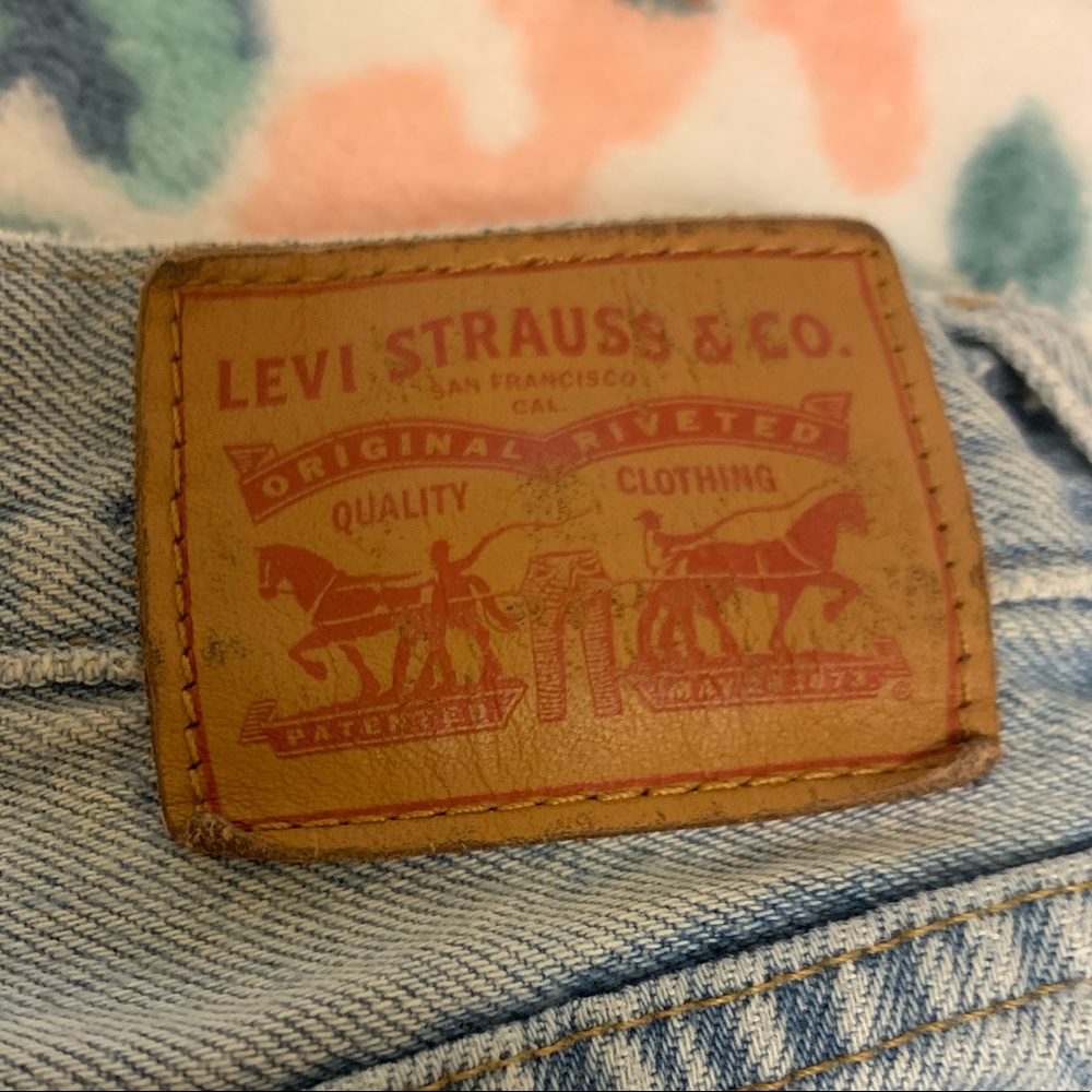 LEVI SHORTS - Picture 5 of 6